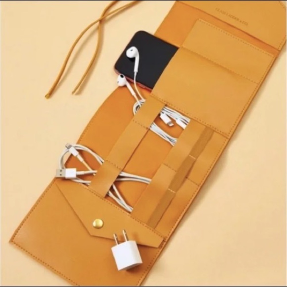 Electronic Accessories Pouch